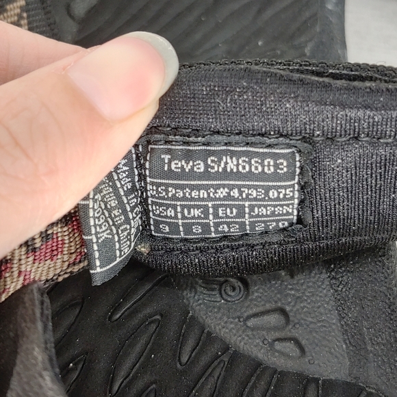 Teva Hurricane Strappy Outdoor Athletic Sandals - Picture 5 of 6